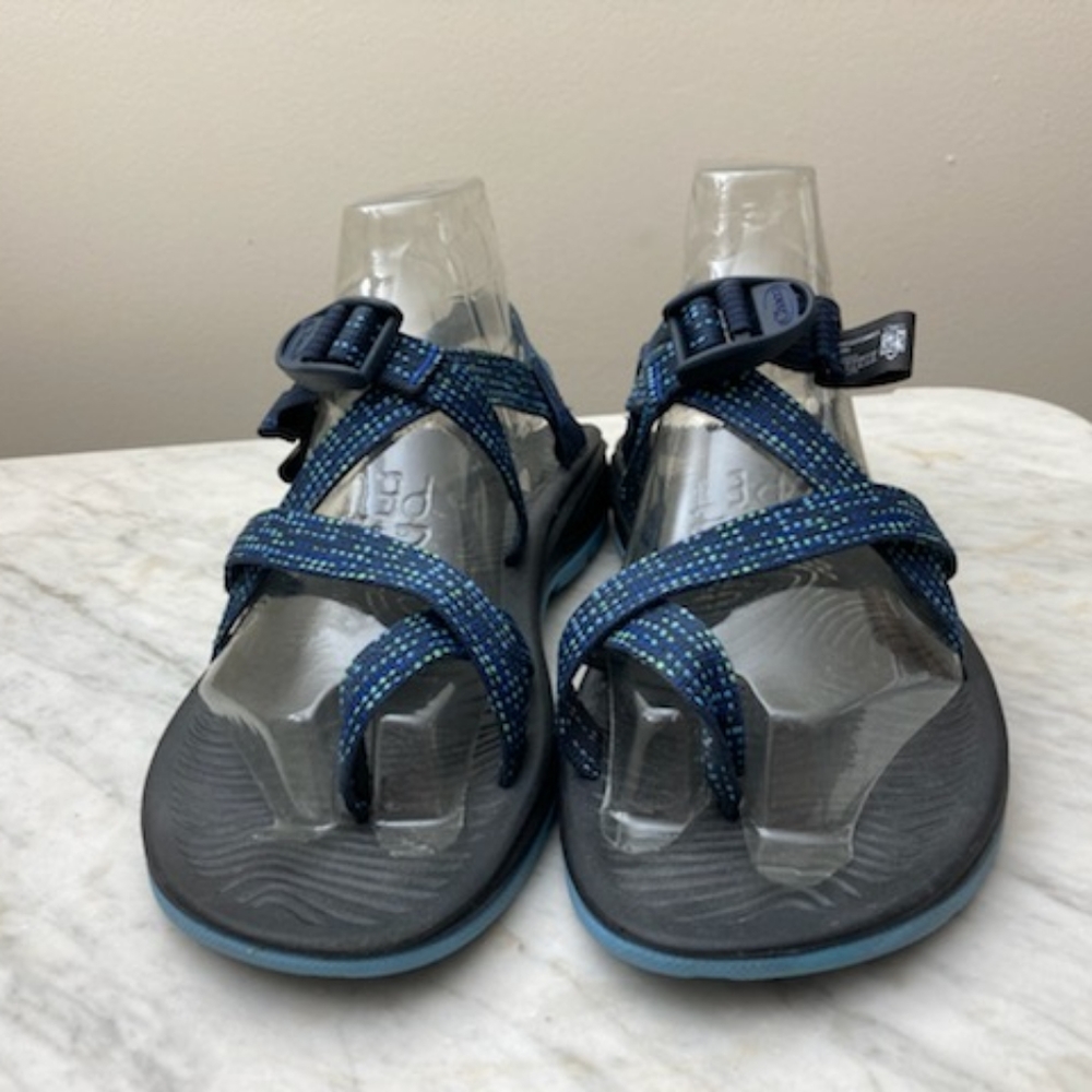 Chaco toe loop Sports sandals women's size 11